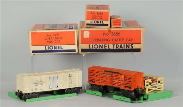 LOT OF 2: LIONEL OPERATING RAILROAD CARS.         