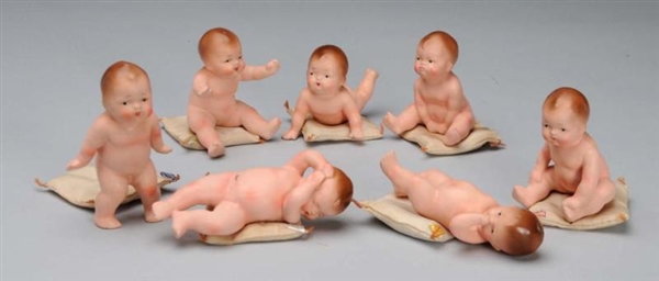 SET OF COMPOSITION 7 DAY BABY DOLLS               