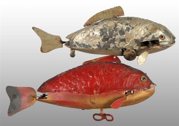 LOT OF 2: FISH WIND-UP TOYS.                      