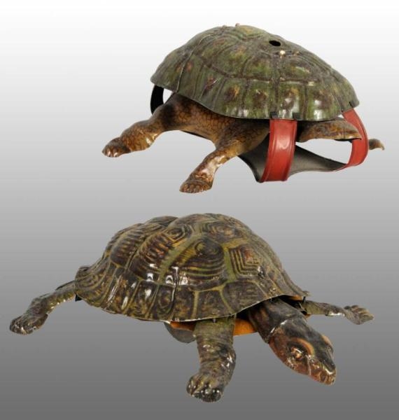 LOT OF 2: TIN LITHO TURTLE WIND-UP TOYS.          