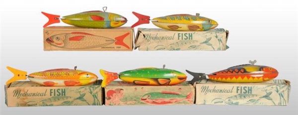LOT OF 5: TIN FISH WIND-UP TOYS.                  