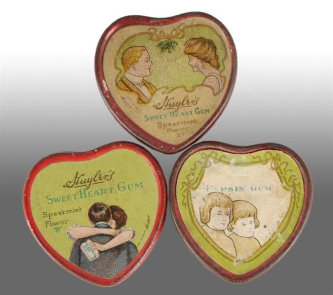 LOT OF 3: HUYLERS HEART-SHAPED GUM TINS.         