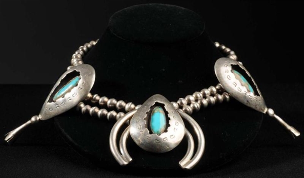SQUASH BLOSSOM NECKLACE WITH TURQUOISE.           