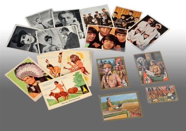 LARGE LOT OF ASSORTED 1950S - 1980S TRADING CARDS.