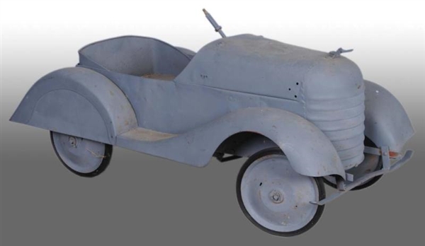 PRESSED STEEL GENDRON DELUXE FORD PEDAL CAR.      