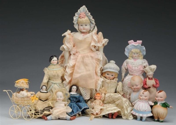 LOT OF 13: ASSORTED DOLLS.                        