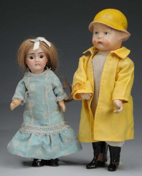 LOT OF 2: ASSORTED CHARACTER DOLLS.               