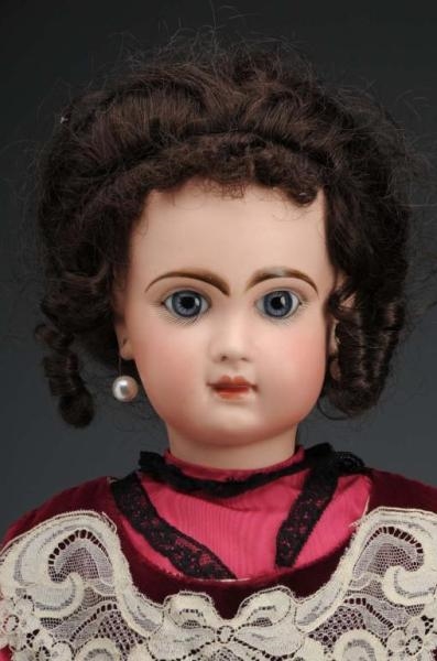 FRENCH JUMEAU BISQUE DOLL.                        