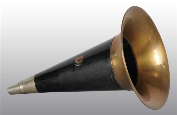BRASS RCA VICTOR PHONOGRAPH HORN.                 