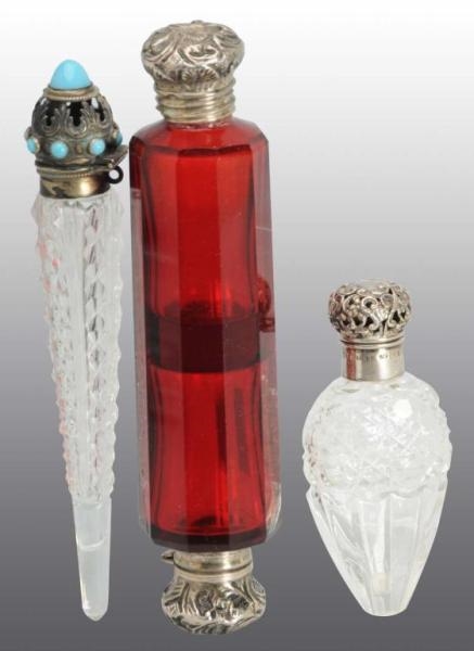 LOT OF 3: VICTORIAN CRYSTAL PERFUME BOTTLES.      