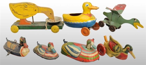 LOT OF 7: TIN & WOODEN DUCK TOYS.                 