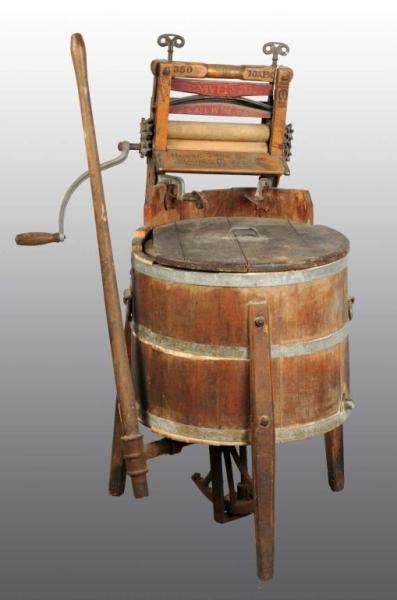 EARLY WOODEN WASHING MACHINE WITH WRINGER.        