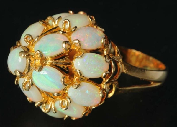 ANTIQUE JEWELRY 14K GOLD OPAL RING.               