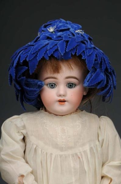 S& H 1009 CHILD DOLL.                             