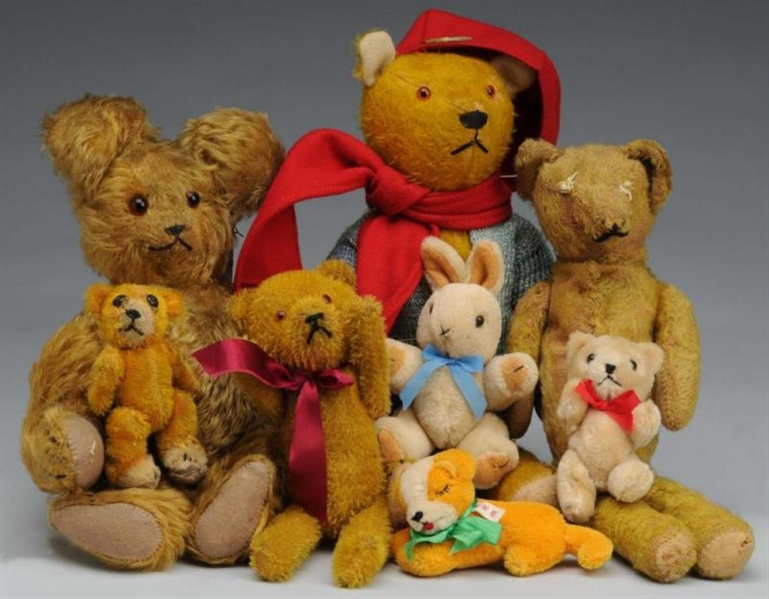 LOT OF 8: OLD TEDDY BEARS & ANIMALS.              