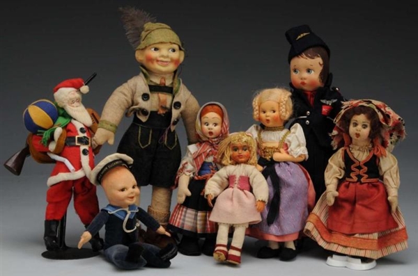 LOT OF 8: MISCELLANEOUS DOLLS.                    