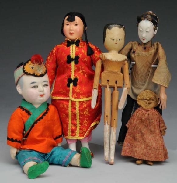 LOT OF 5: ASSORTED DOLLS.                         