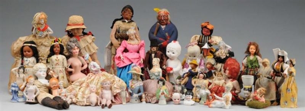 LARGE LOT OF MISCELLANEOUS DOLL & DOLL ITEMS.     