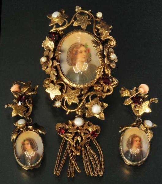 VICTORIAN ANTIQUE PENDANT & MATCHING EARRINGS.    