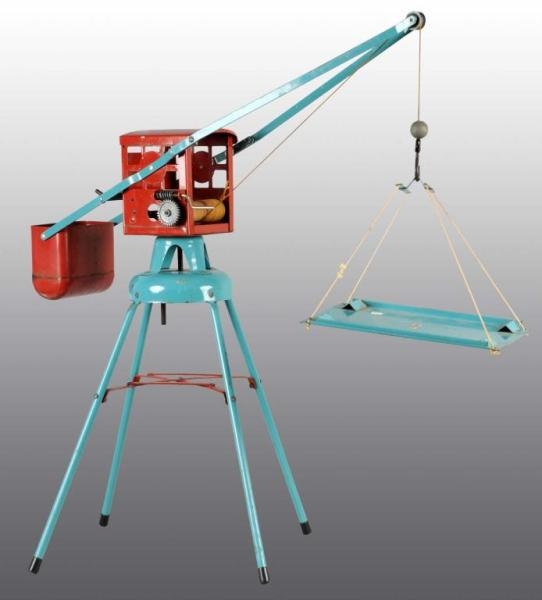 PRESSED STEEL TRIANG CRANE TOY.                   