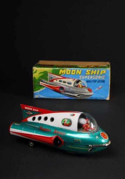 MOON SHIP SUPER SONIC TOY.                        