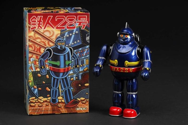 TIN T-28 ROBOT WIND-UP TOY.                       