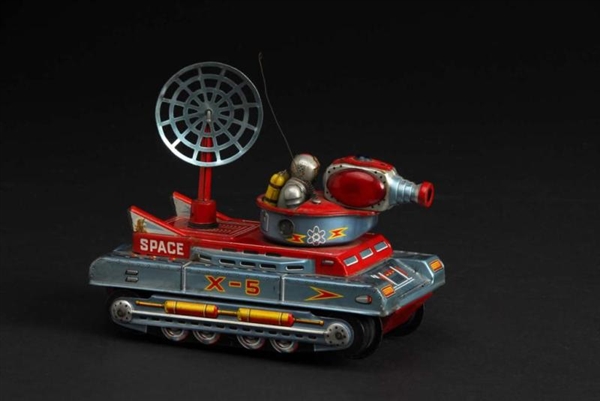 TIN X-5 SPACE TANK BATTERY-OPERATED TOY.          