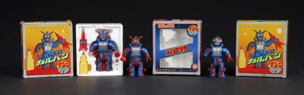 LOT OF 3: ROBOTS WITH BOXES.                      