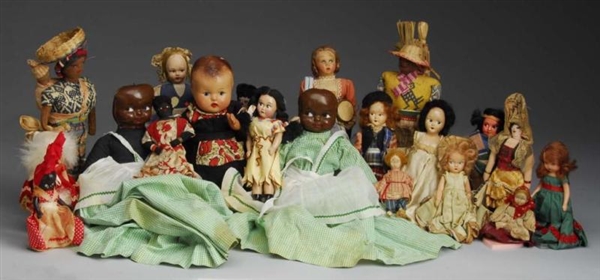 LARGE LOT OF 20: COLLECTIBLE DOLLS.               