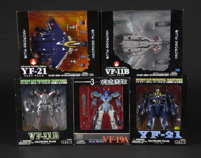LOT OF 5 YAMATO 1/72 VALKYRIES FROM MACROSS PLUS. 