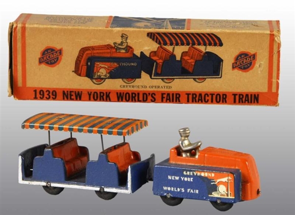 CAST IRON ARCADE 1939 WORLDS FAIR TRACTOR TRAIN. 