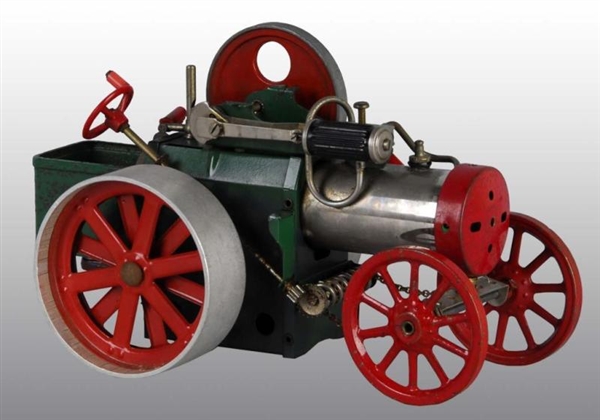 GREEN MECCANO TRACTION STEAM ENGINE TOY.          