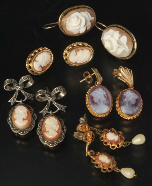 LOT OF 5: PAIRS OF ANTIQUE CAMEO EARRINGS.        