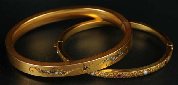 LOT OF 2: ANTIQUE JEWELRY Y.GOLD CUFF BRACELETS.  