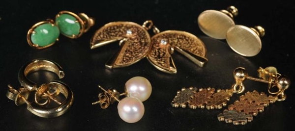 LOT OF 6: ANTIQUE JEWELRY GOLD EARRING PAIRS.     
