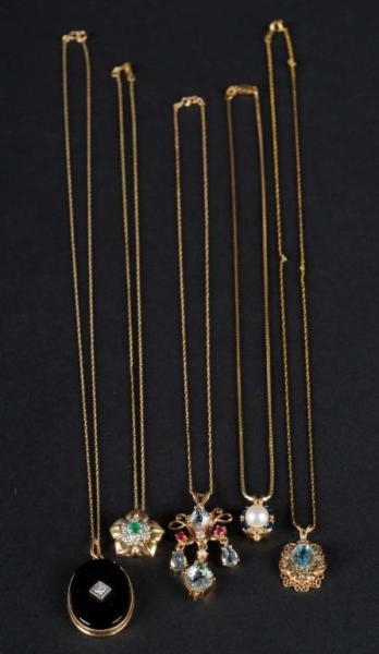 LOT OF 5: JEWELED NECKLACES.                      