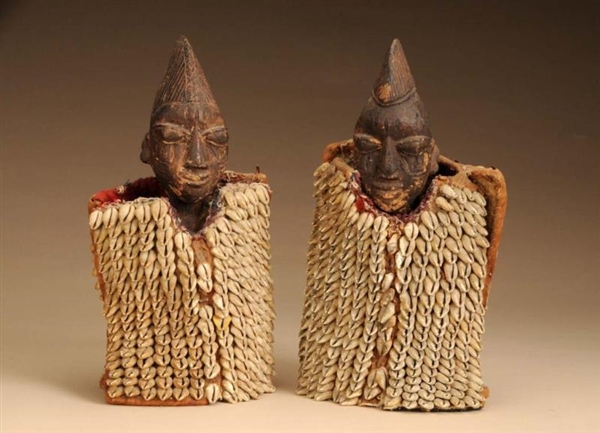 PAIR OF WEST AFRICAN YORUBA TWIN CARVINGS.        