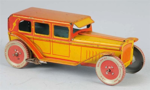 TIN CHEIN AUTOMOBILE WIND-UP TOY.                 