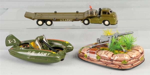 LOT OF 3: VINTAGE MILITARY TOYS.                  