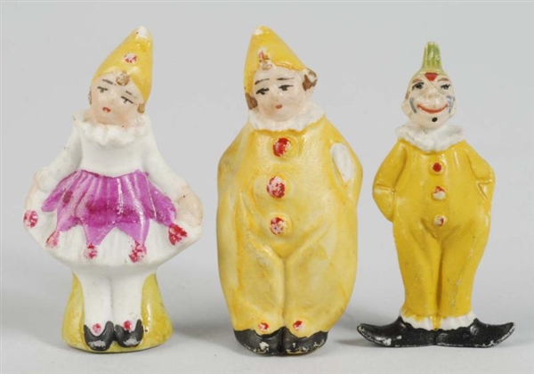 LOT OF 3: GERMAN ALL BISQUE CIRCUS FIGURES.       