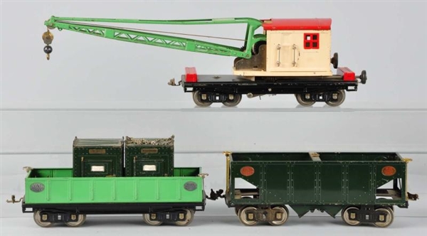 LOT OF 3: TINPLATE LIONEL 200 SERIES FREIGHT CARS 