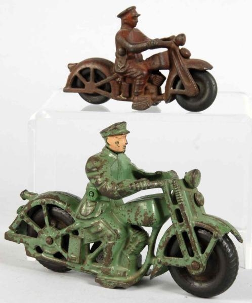 LOT OF 2: CAST IRON HUBLEY MOTORCYCLE TOYS.       