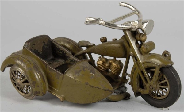 CAST IRON HUBLEY HARLEY MOTORCYCLE & SIDECAR TOY. 