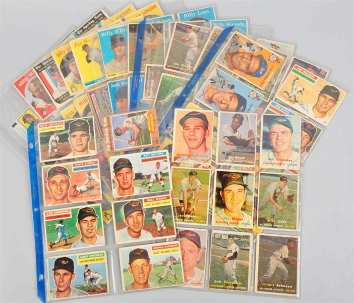 GROUP LOT OF BALTIMORE ORIOLES BASEBALL CARDS.    