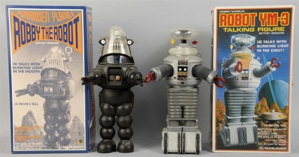 LOT OF 2: CONTEMPORARY ROBOT BATTERY-OP TOYS.     