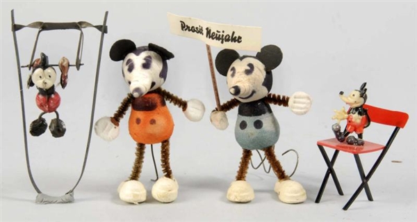 LOT OF 4: DISNEY MICKEY MOUSE CHARACTER ITEMS.    