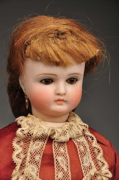 BISQUE HEAD LADY DOLL.                            