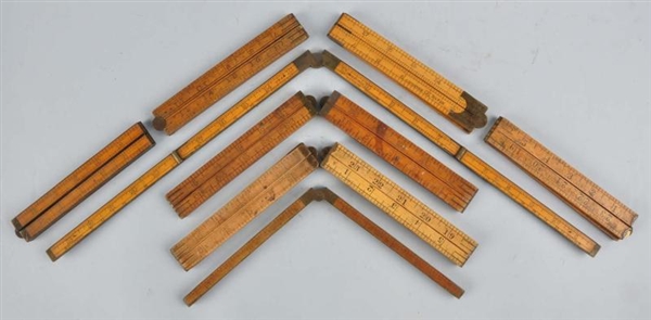 LOT OF 10: WOODEN CARPENTERS FOLD-OUT RULERS.    