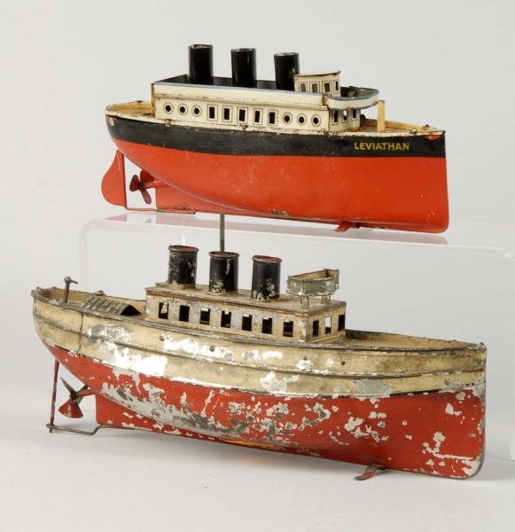 LOT OF 2: TIN BOAT WIND-UP TOYS.                  