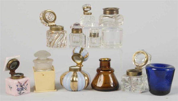 LOT OF 12: ASSORTED GLASS & HANDPAINTED INKWELLS. 